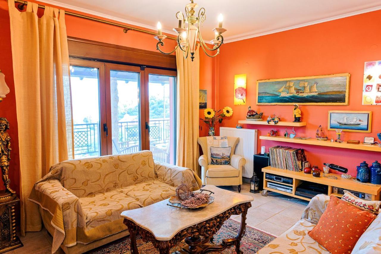 Villa Mariellie Néa Péramos Extérieur photo